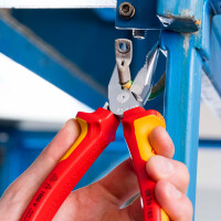 KNIPEX 08 26 185 Spitz-Kombizange isoliert mit Mehrkomponenten-Hüllen, VDE-geprüft verchromt 185 mm