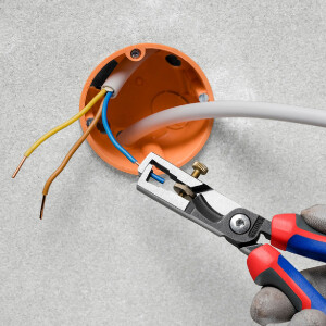 KNIPEX 13 62 180 StriX® Abisolierzangen mit Kabelschere mit Comfort-Griffen schwarz atramentiert 180 mm