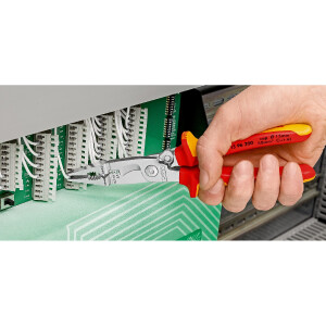 KNIPEX 13 96 200 T BK Elektro-Installationszange isoliert mit Mehrkomponenten-Hüllen, VDE-geprüft; mit integrierter isolierter Befestigungsöse zum Anbringen einer Absturzsicherung verchromt 200 mm