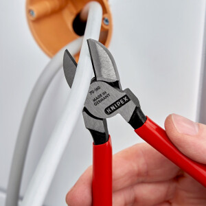 KNIPEX 70 01 160 EAN Seitenschneider mit Kunststoff überzogen schwarz atramentiert 160 mm