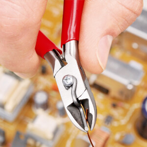 KNIPEX 77 11 115 Elektronik-Seitenschneider mit durchgestecktem Gelenk mit rutschhemmenden Kunststoff-Hüllen 115 mm