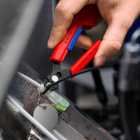 KNIPEX 78 61 150 V01 Slim Knips im Werkzeugholster Komfortabel transportieren, Schneiden auch in tiefen, engen Bauräumen schlagfestes Kunststoffgehäuse schwarz atramentiert 158 mm