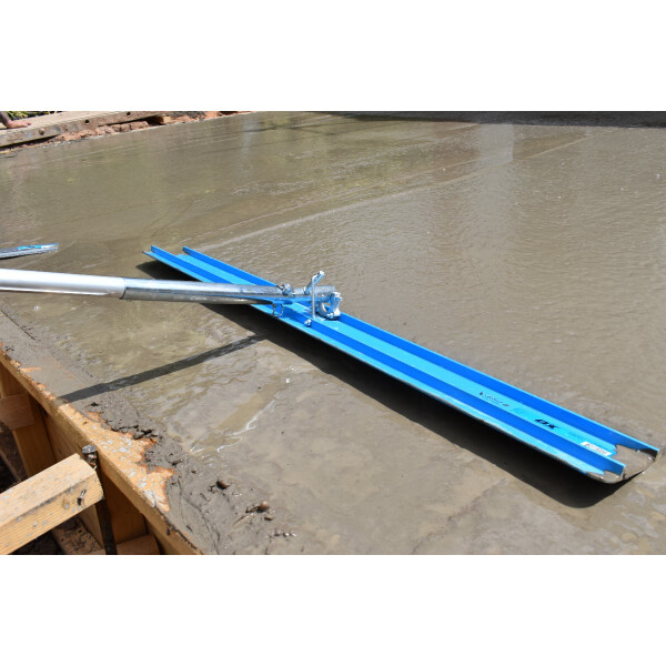 Ox Tools OX-P536924 Pro 1200mm Aluminium Bullfloat mit 1300 - 2400mm ausziehbarem Griff